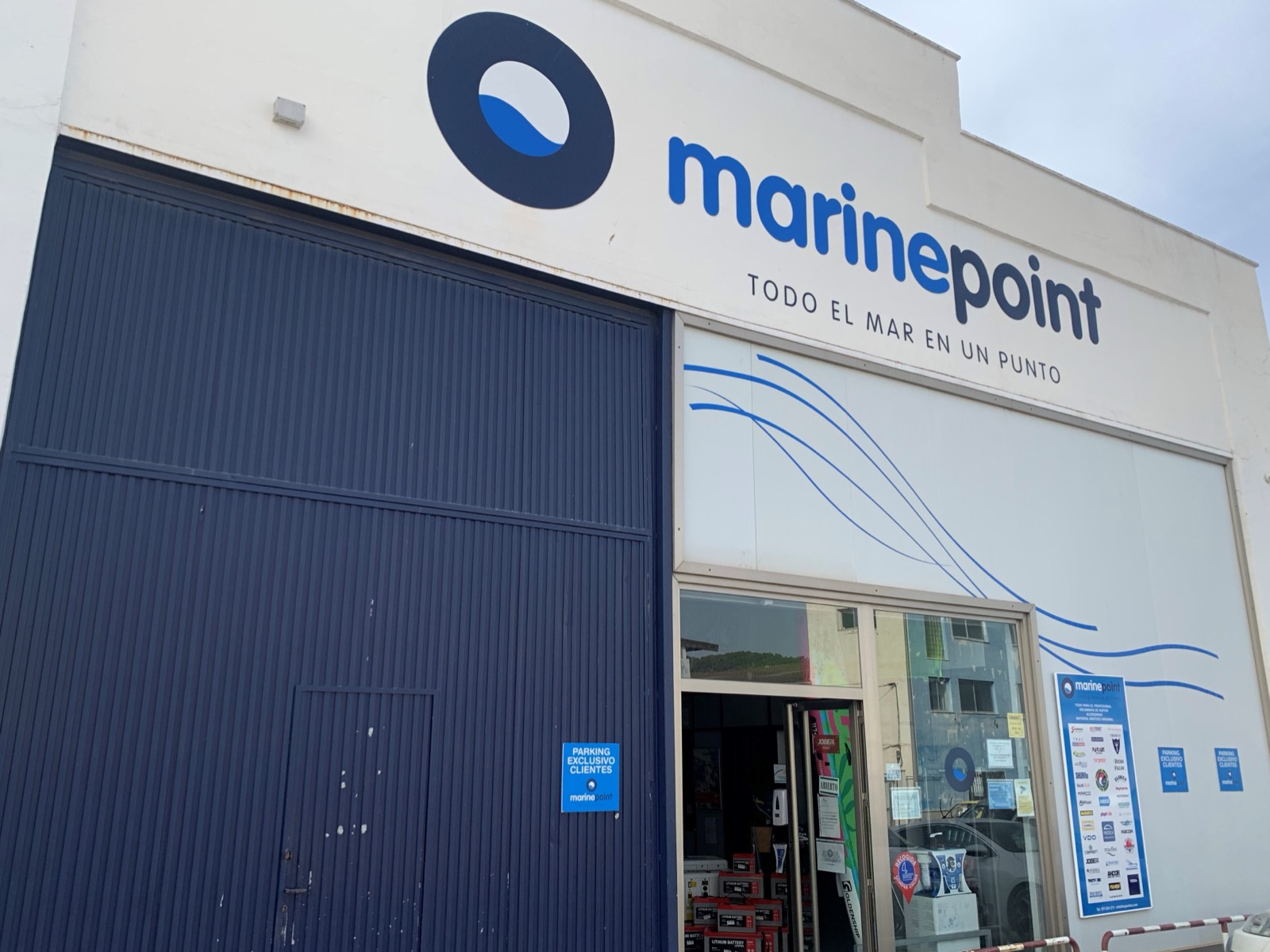 Fachada de la nave de Marine Point en el polígono de Can Valero, Palma